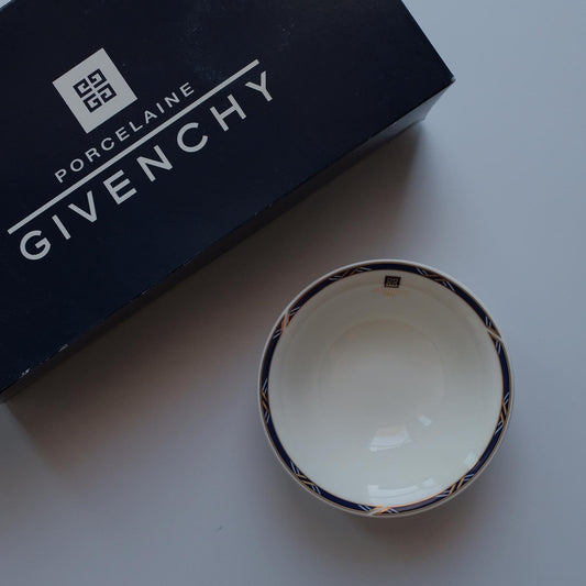 Givenchy Porcelain Bowl Set. Set of 5.